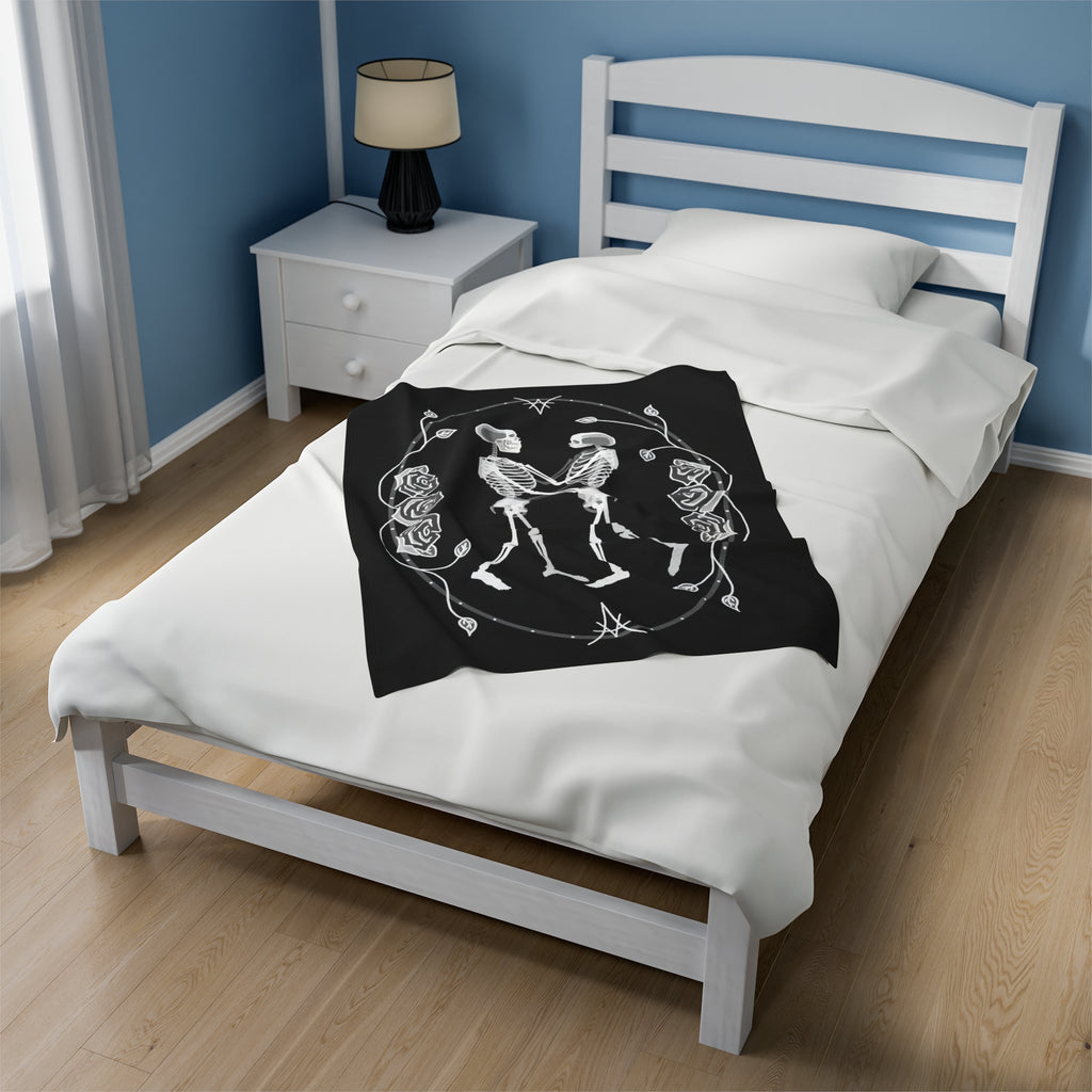 Til Death Do Us Part - Skeleton Couple - Black & White Soft Fleece Blanket (FREE SHIPPING)